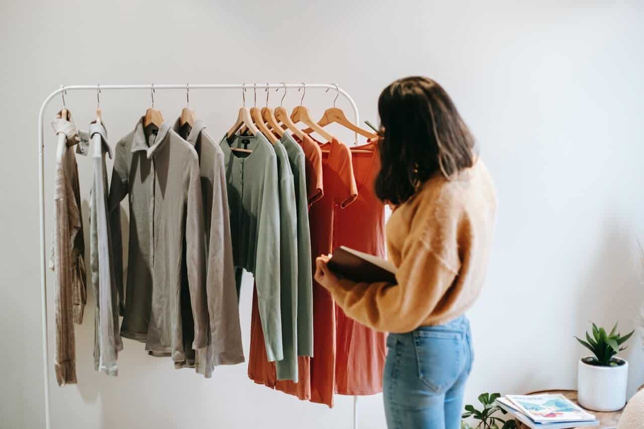Capsule closet – a handful of useful tips to help you create it